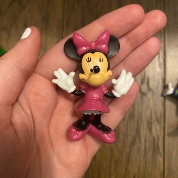 Mickey Mouse Set of 4 figures Cake Toppers Minnie Mouse Goofy Pluto Donald - Picture 2 of 6